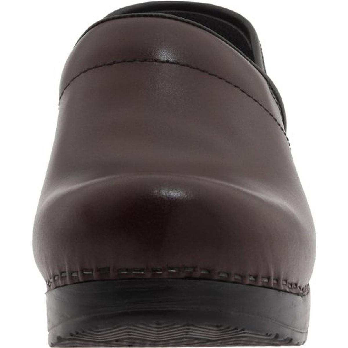 red patent leather danskos