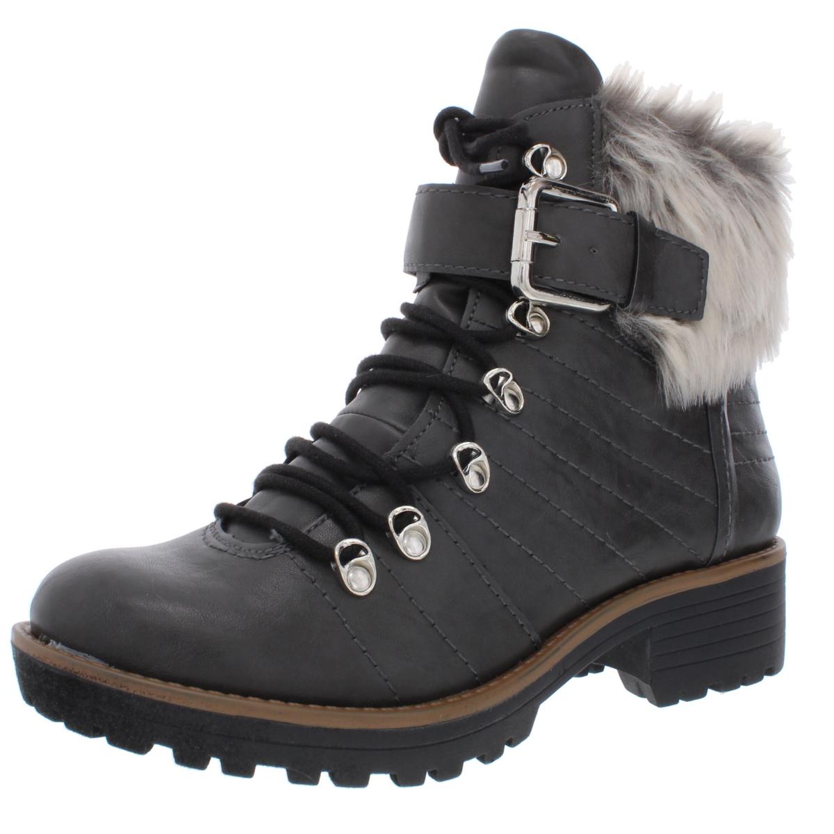 snow boots 5.5