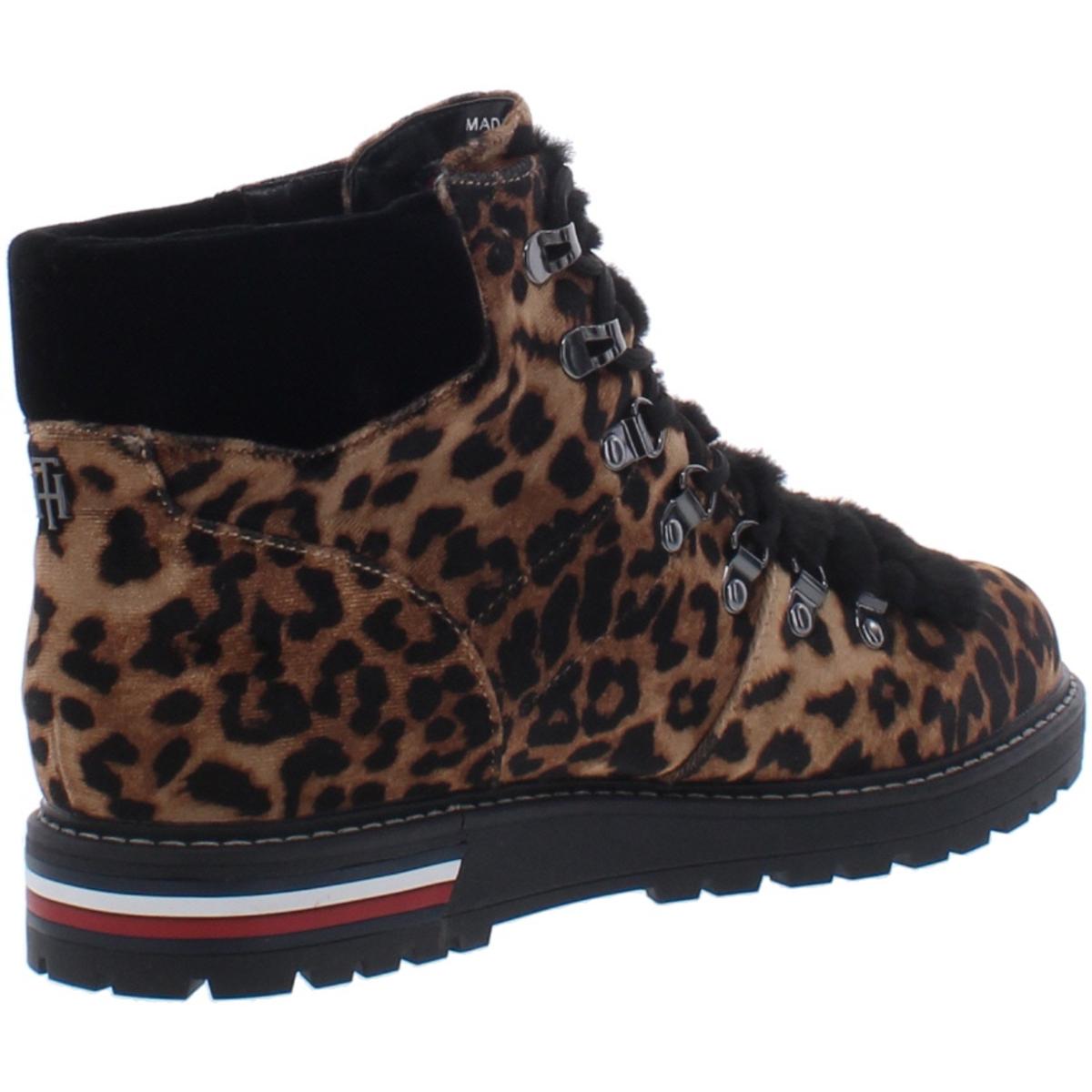 Tommy Hilfiger Womens Icee 3 Fashion Leopard Print Ankle
